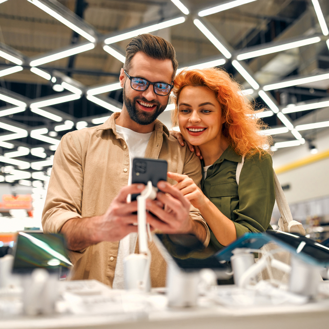 Retail Marketing enticing Buyers using online tools